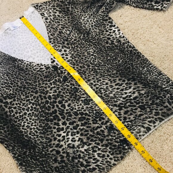 Rosette Print Soft Rayon Button Down Cardigan - Picture 14 of 15